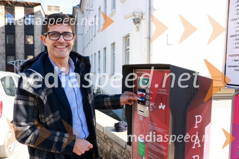  Matjaž Rakovec, župan Mestne občine KranjPredstavitev mestne kartice CeKR, Mestna občina Kranj