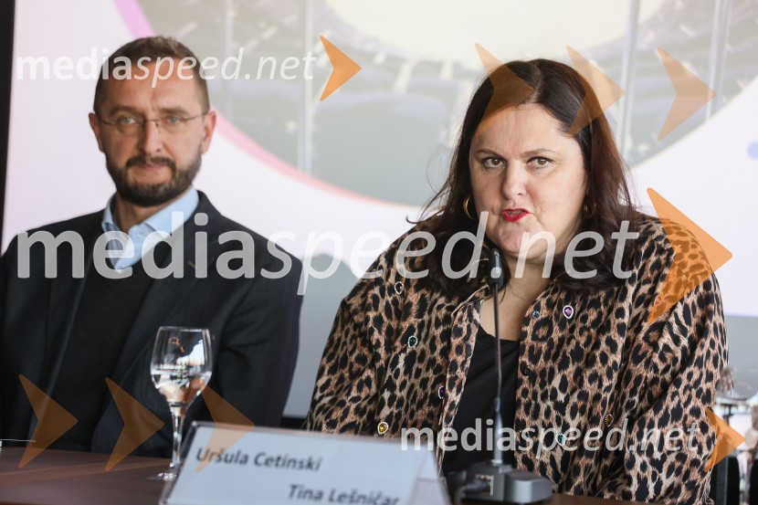  Sebastjan Vrhovnik, zborovodja;  Uršula Cetinski, generalna direktorica, Cankarjev domPredstavitev vrhuncev spomladanskega dela sezone 2023/24 Cankarjevega doma, novinarska konferenca