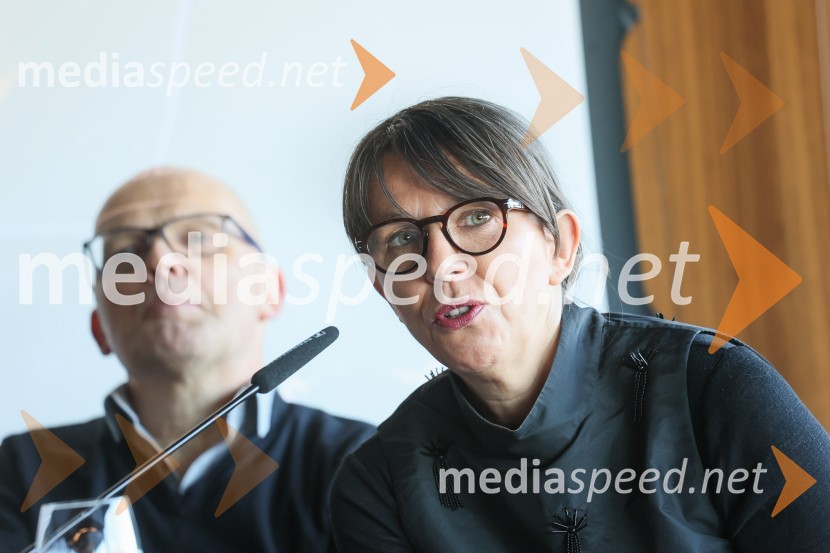  Barbara Rogelj, vodja humanističnega in kulturno-vzgojnega programa, Cankarjev domPredstavitev vrhuncev spomladanskega dela sezone 2023/24 Cankarjevega doma, novinarska konferenca