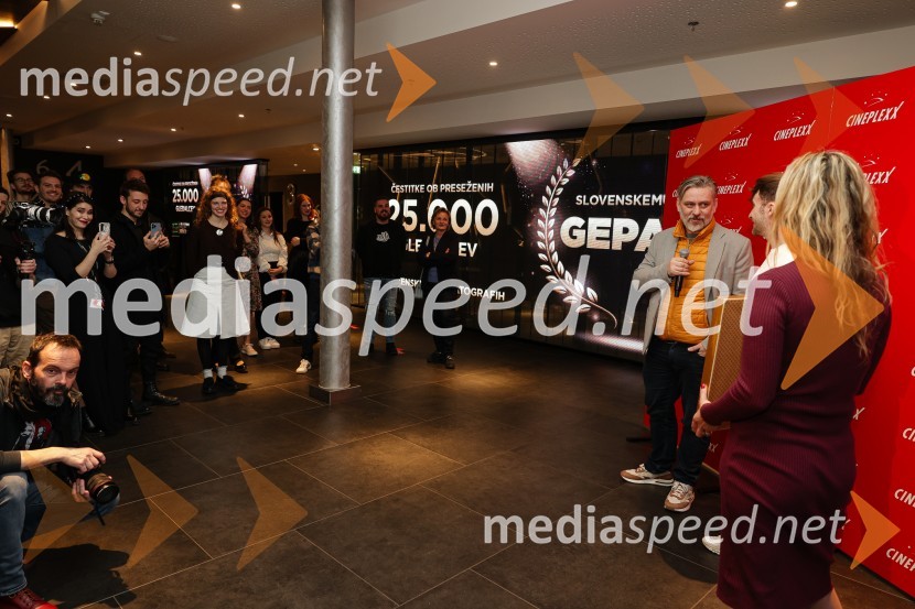  Klemen Dvornik, filmski in televizijski režiser ter predsednik NS DSRPodelitev Zlate role filmu Gepack