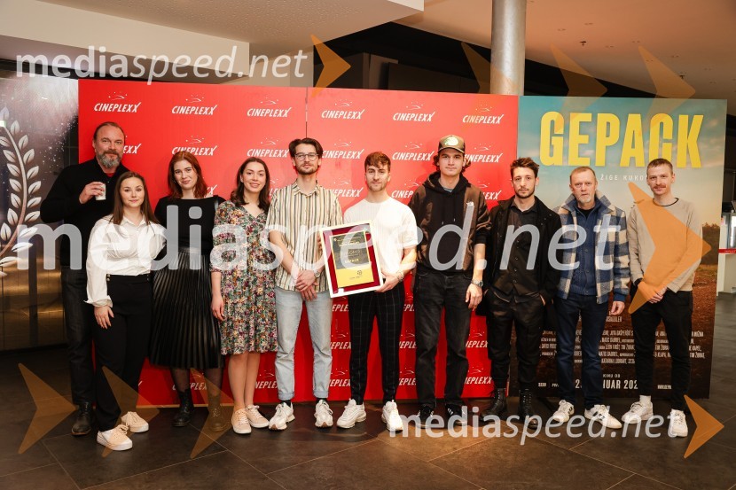 Žiga Čamernik, igralec, pedagog, kritik/recenzent;  ... ;  Marta Šporin, oblikovalka maske;  Katarina Lodrant;  ... ;  Žiga Kukovič, režiser;  Nik Gradišnik;  Matic Gabriel, fotograf;  Matjaž Javšnik, igralec;  ... Podelitev Zlate role filmu Gepack
