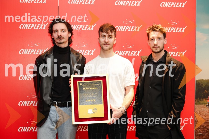 Robert Kladnik, igralec;  Žiga Kukovič, režiser;  Matic Gabriel, fotografPodelitev Zlate role filmu Gepack