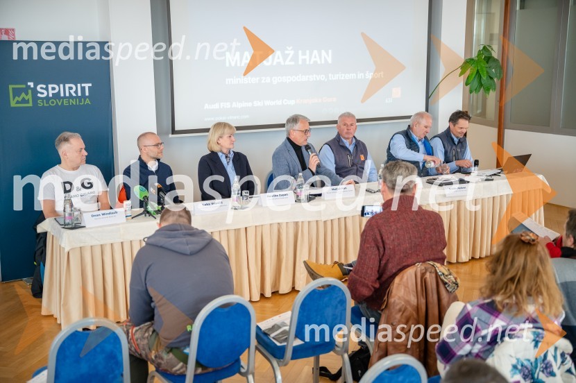  Dean Windisch, vodja glasbene založbe Menart Records;  Luka Vrančič, Turizem Kranjska Gora;  Henrika Zupan, županja, Kranjska Gora;  Matjaž Han, minister za gospodarstvo, turizem in šport;  Gregor Benedik, predsednik organizacijskega komiteja Pokala Vitranc;  Srečko Medven, generalni sekretar pokala Vitranc;  ... VIP dogodek pred Pokalom Vitranc 2024