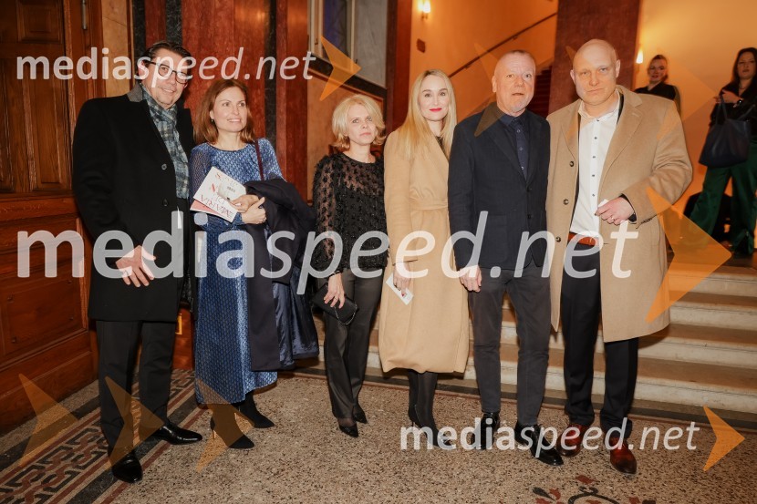  ... ;  ... ;  Natalija Ravter;  Maja Čander, kreativna direktorica in prokuristka, Kreativna baza;  Staš Ravter, direktor SNG Opera in balet Ljubljana;  Mitja Čander, direktor, BeletrinaMaría de Buenos Aires, premiera baleta v SNG Opera in balet Ljubljana