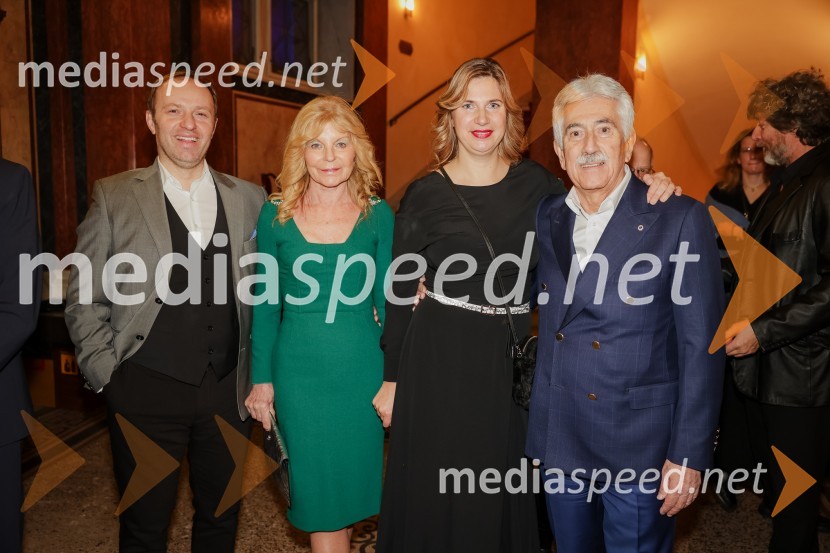  Klemen Valter, poslovni vodja programa, SNG Opera in Balet Ljubljana;  Darja Kuhar Kotnik, soustanoviteljica in podpredsednica Društva za zdravje naroda;  Barbara Čepirlo Čičigoj, odnosi z javnostjo Opera in Balet Ljubljana;  Rajko Kotnik, poslovni direktor Cankarjevega doma, dosedanji predsednik Lions kluba Ljubljana RožnikMaría de Buenos Aires, premiera baleta v SNG Opera in balet Ljubljana