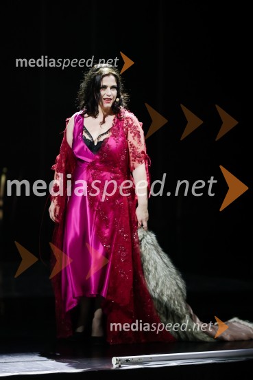  Nuška Drašček, pevkaMaría de Buenos Aires, premiera baleta v SNG Opera in balet Ljubljana