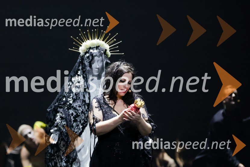  Nuška Drašček, pevkaMaría de Buenos Aires, premiera baleta v SNG Opera in balet Ljubljana