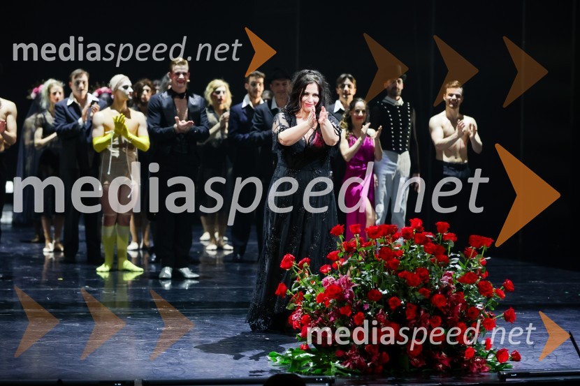  Nuška Drašček, pevkaMaría de Buenos Aires, premiera baleta v SNG Opera in balet Ljubljana