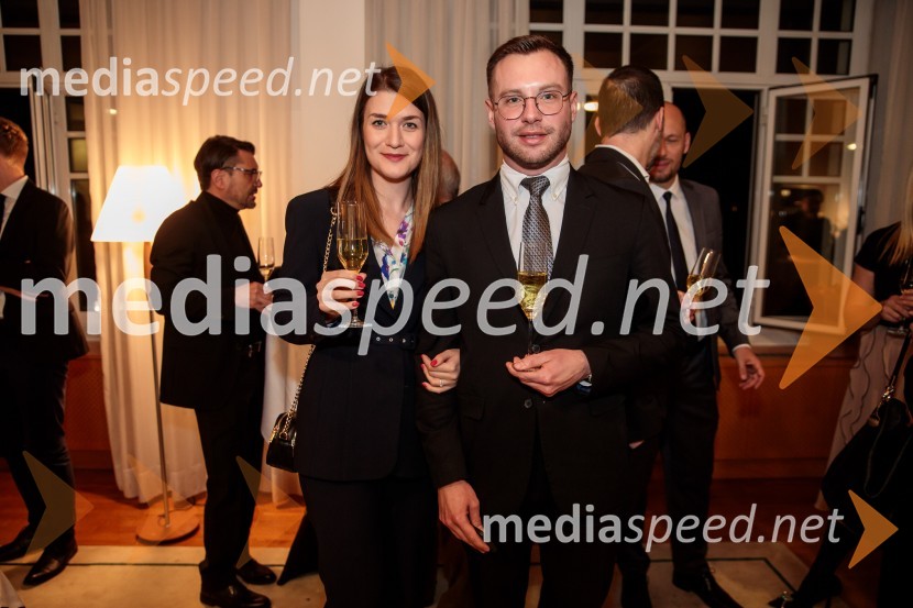  Tanja Stojanović Pakrac, Odvetniška pisarna Senica & partnerji, d.o.o;  Luka Ržek, Odvetniška pisarna Senica & partnerji, d.o.oSrečanje Alumni kluba Fundacije Parus