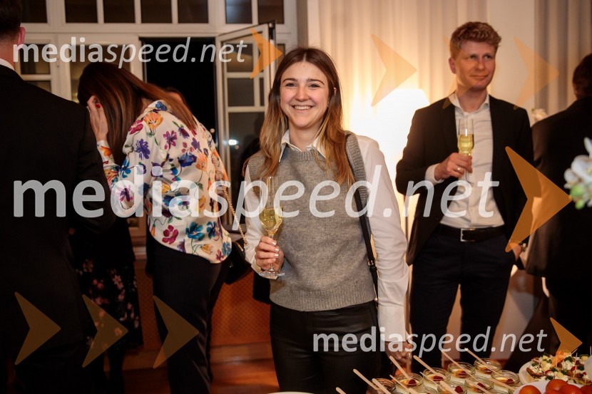  Tadeja Urbas, Pravna fakulteta Univerze v Ljubljani, štipendistka Fundacije ParusSrečanje Alumni kluba Fundacije Parus