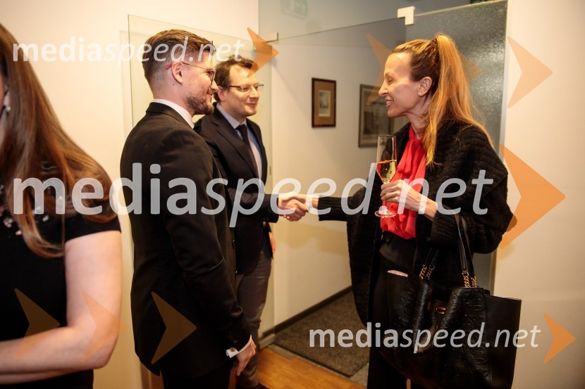  Matija Urankar, Odvetniška pisarna Senica & partnerji, d.o.o; prof. dr.  Samo Bardutzky, Pravna fakulteta Univerze v Ljubljani;  Draga  Cukjati, REWE International AGSrečanje Alumni kluba Fundacije Parus