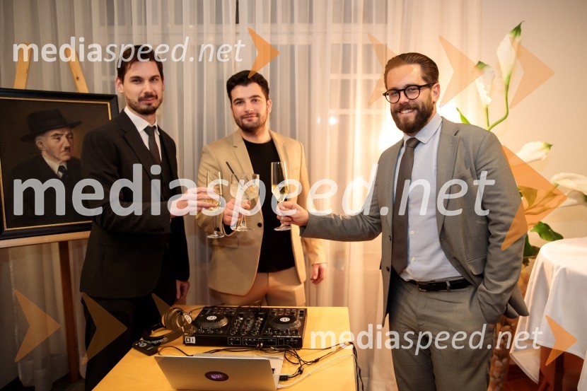  Blaž Slavec, Odvetniška pisarna Senica & partnerji, d.o.o;  Denis Honsić, DJ;  Anže Zalar, Odvetniška pisarna Senica & partnerji, d.o.oSrečanje Alumni kluba Fundacije Parus