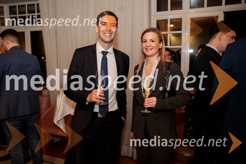  Jernej Radež, štipendist Fundacije Parus;  Meta Bevc, odvetnicaSrečanje Alumni kluba Fundacije Parus