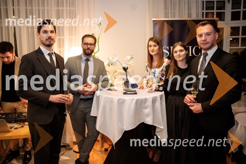  Blaž Slavec, Odvetniška pisarna Senica & partnerji, d.o.o;  Anže Zalar, Odvetniška pisarna Senica & partnerji, d.o.o;  Tanja Stojanović, Odvetniška pisarna Senica & partnerji, d.o.o;  Antonina Nečemer, Odvetniša pisarna Senica & partnerji d.o.o.;  Luka Ržek, Odvetniška pisarna Senica & partnerji, d.o.oSrečanje Alumni kluba Fundacije Parus