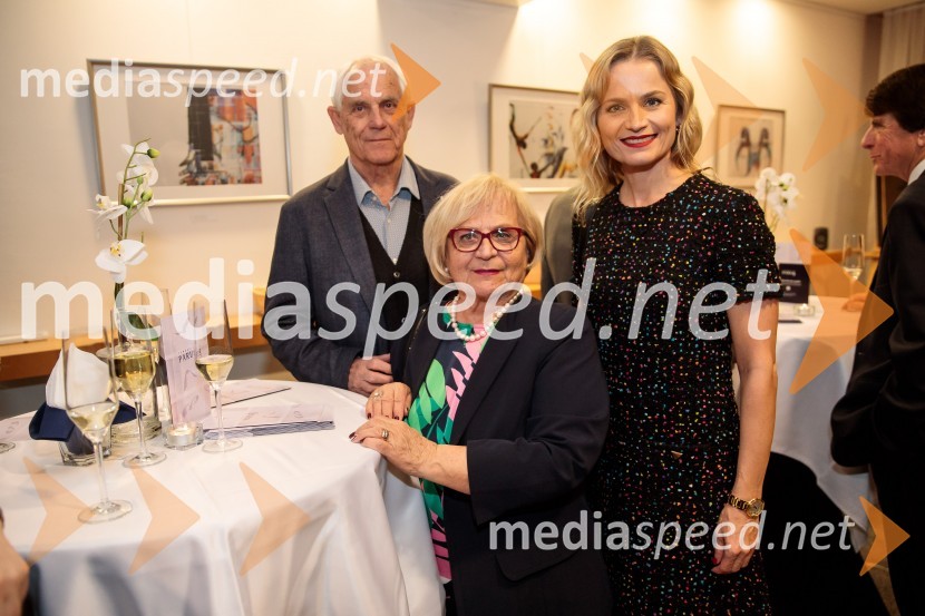 prof. dr. Janez Kresal; izr. prof. dr.  Friderika Kresal, Visokošolski zavod Fizioterapevtika;  Katarina Kresal, odvetnica, nekdanja ministrica za notranje zadeveSrečanje Alumni kluba Fundacije Parus