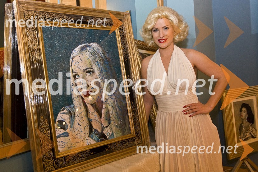 Danica Lovenjak kot Marilyn MonroeThe Art of Luxury, from Gustav Klimt to Marilyn Monroe, otvoritev razstave Daniele Ermes Donde