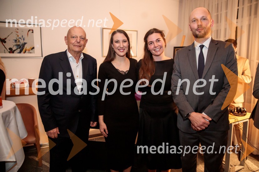  Miro Senica, odvetnik;  Sara Mitrović, višja pravna svetovalka, Mercator;  ... ; prof. dr.  Saša Zagorc, dekan Pravne fakultete Univerze v LjubljaniSrečanje Alumni kluba Fundacije Parus