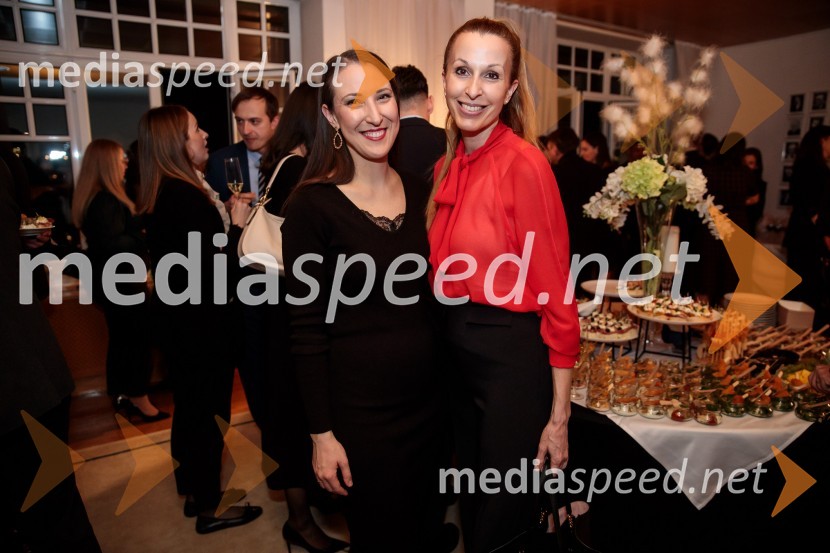  Sara Mitrović, višja pravna svetovalka, Mercator;  ... Srečanje Alumni kluba Fundacije Parus