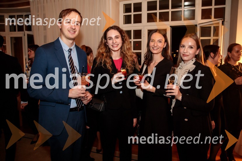  ... ;  Nina Pollak, Odvetniška pisarna Senica & partnerji, d.o.o.;  ... ;  ... Srečanje Alumni kluba Fundacije Parus