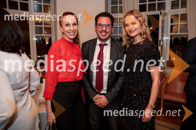  Draga  Cukjati, REWE International AG;  Žiga Sternad, Odvetniška pisarna Miro Senica in odvetniki, d. o. o.;  Katarina Kresal, odvetnica, nekdanja ministrica za notranje zadeveSrečanje Alumni kluba Fundacije Parus