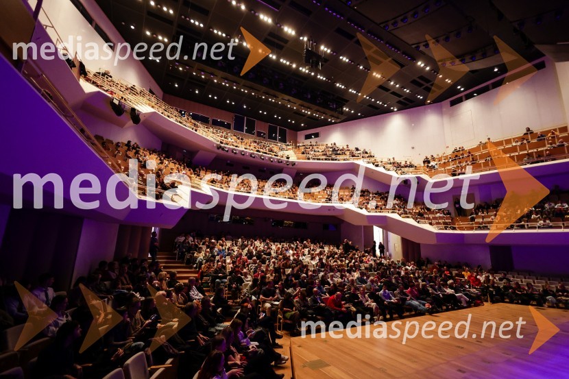 Sivo na sivem: predavanje dr. Slavoja Žižka in dr. Jureta Simonitija, Cankarjev dom