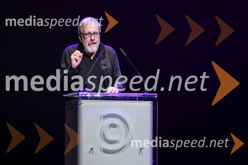 dr. Slavoj Žižek, filozofSivo na sivem: predavanje dr. Slavoja Žižka in dr. Jureta Simonitija, Cankarjev dom