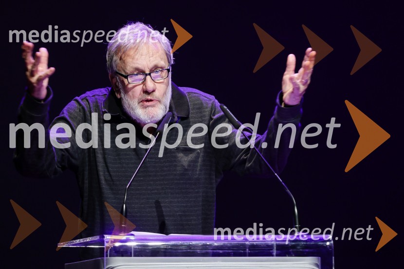 dr. Slavoj Žižek, filozofSivo na sivem: predavanje dr. Slavoja Žižka in dr. Jureta Simonitija, Cankarjev dom