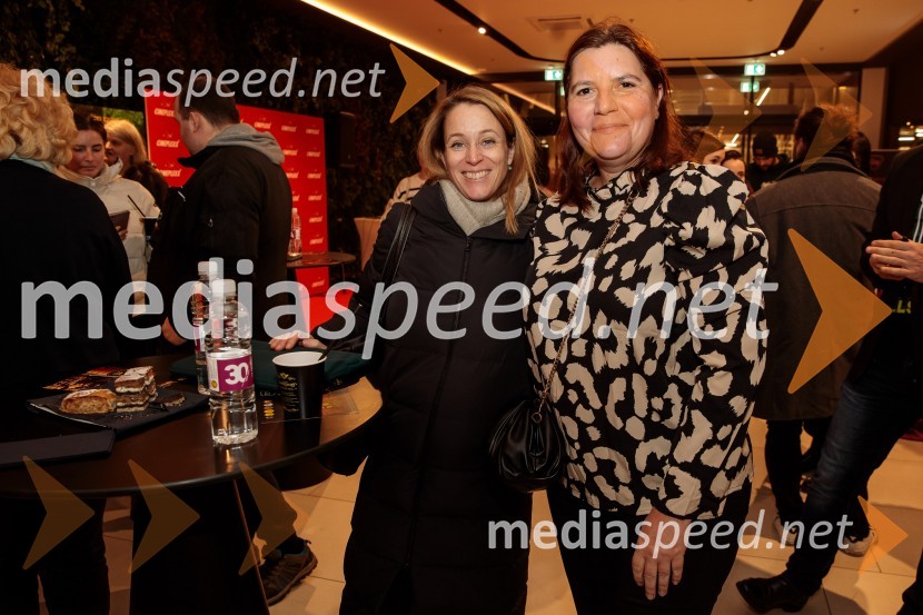  ... ;  Teja Pelko, novinarka, Svet24Premiera filma Jama v Cineplexx Ljubljana