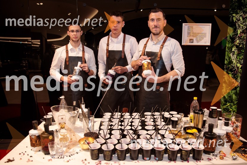  Domen Sobočan;  Alen Terninovec;  Simon KociperPremiera filma Jama v Cineplexx Ljubljana