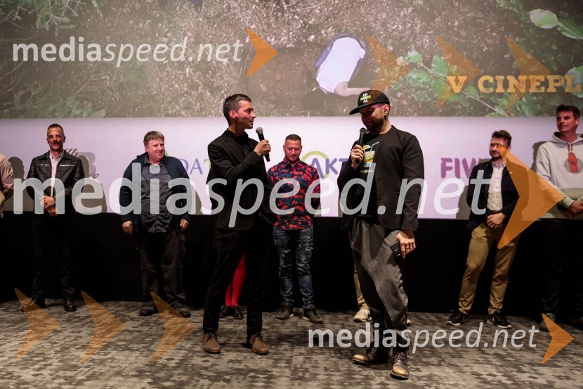  Marko Plantan, igralec;  Klemen Bunderla, radijski voditelj, radio AktualPremiera filma Jama v Cineplexx Ljubljana