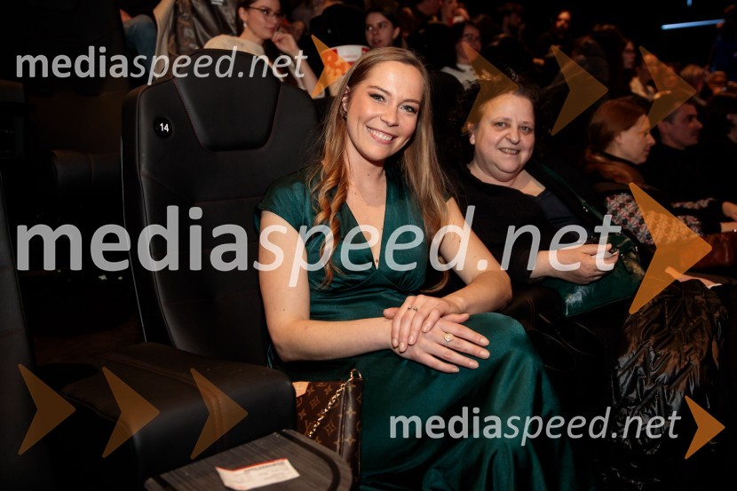  Lea Cok, igralkaPremiera filma Jama v Cineplexx Ljubljana