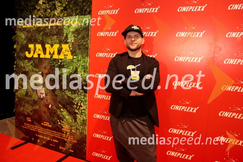  Klemen Bunderla, radijski voditelj, radio AktualPremiera filma Jama v Cineplexx Ljubljana