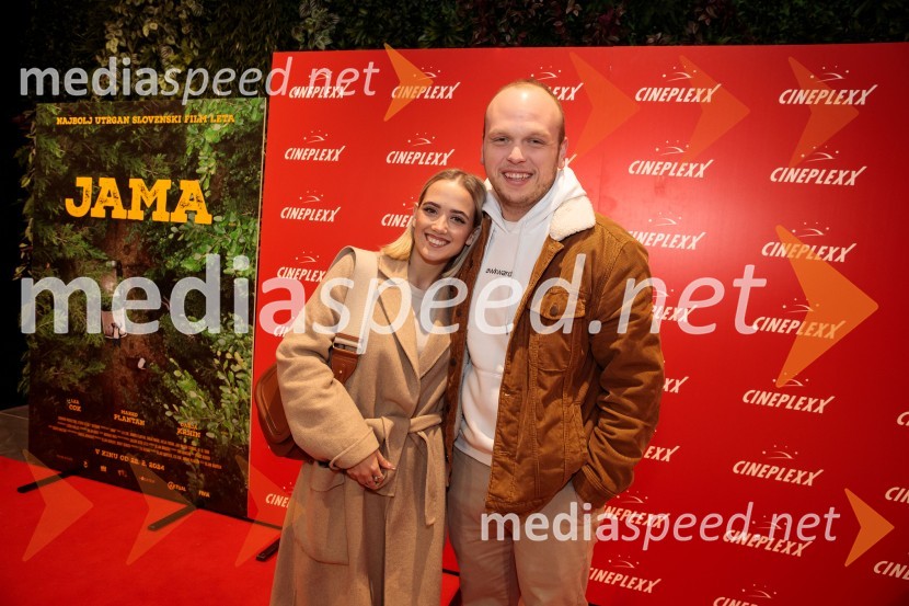  Maja Tasić, voditeljica, Best FM Slovenija;  Rudi Sieger, Radio AkrualPremiera filma Jama v Cineplexx Ljubljana