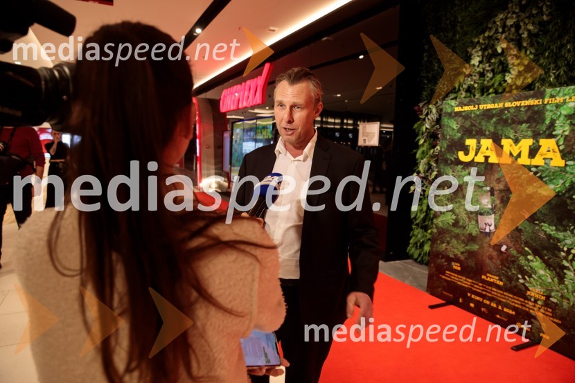  Dejan Babosek, režiserPremiera filma Jama v Cineplexx Ljubljana