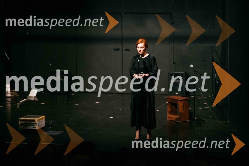 dr. Asta Vrečko, ministrica za kulturoSlavnostno obeležje 80. obletnice smrti Karla Destovnika - Kajuha