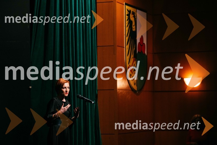 dr. Asta Vrečko, ministrica za kulturoSlavnostno obeležje 80. obletnice smrti Karla Destovnika - Kajuha