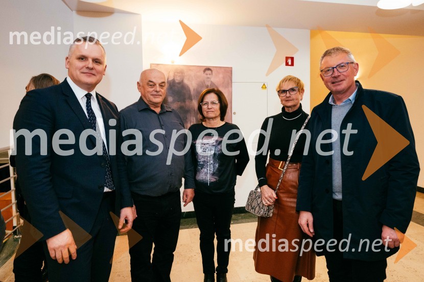 mag. Bojan Kumer, minister za infrastrukturo;  ... ;  ... ;  ... ;  ... Slavnostno obeležje 80. obletnice smrti Karla Destovnika - Kajuha