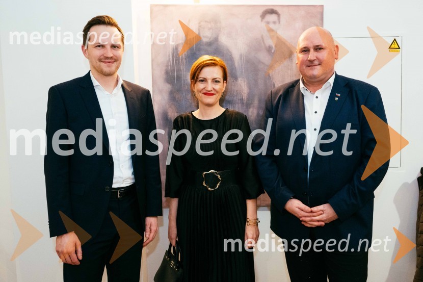  Matija Kovač, župan, MO Celje; dr. Asta Vrečko, ministrica za kulturo;  Boris Goličnik, župan, Občina ŠoštanjSlavnostno obeležje 80. obletnice smrti Karla Destovnika - Kajuha