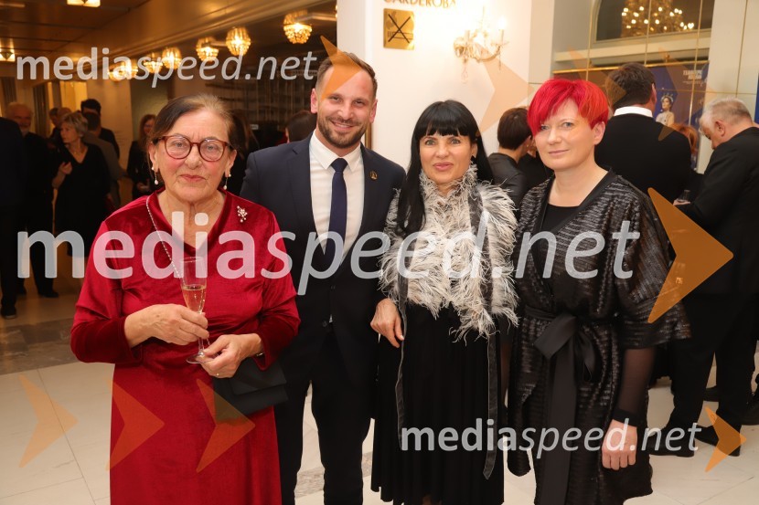  Dunja Bezjak;  David  Klobasa, župan Občine Sveta Trojica in podjetnik; mag.  Helena  Cvikl, predavateljica na Fakulteti za turistične študije;  Valerija Grubelnik, Cvetličarna GrubelnikPremiera Puccinijeve opere Lastovka v Operi in Baletu Slovenskega narodnega gledališča Maribor