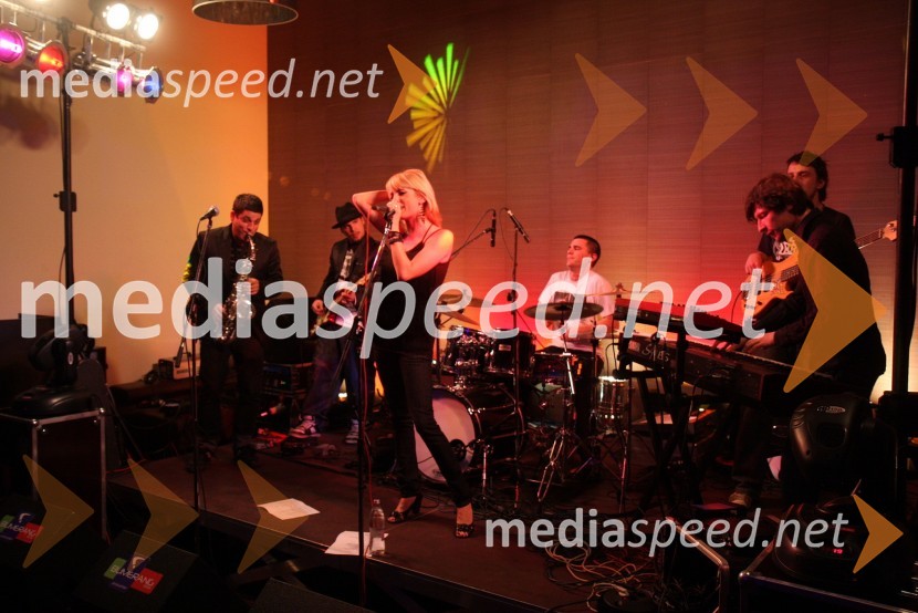 Skupina LeeloojamaisRožmarin, koncert skupine Leeloojamais