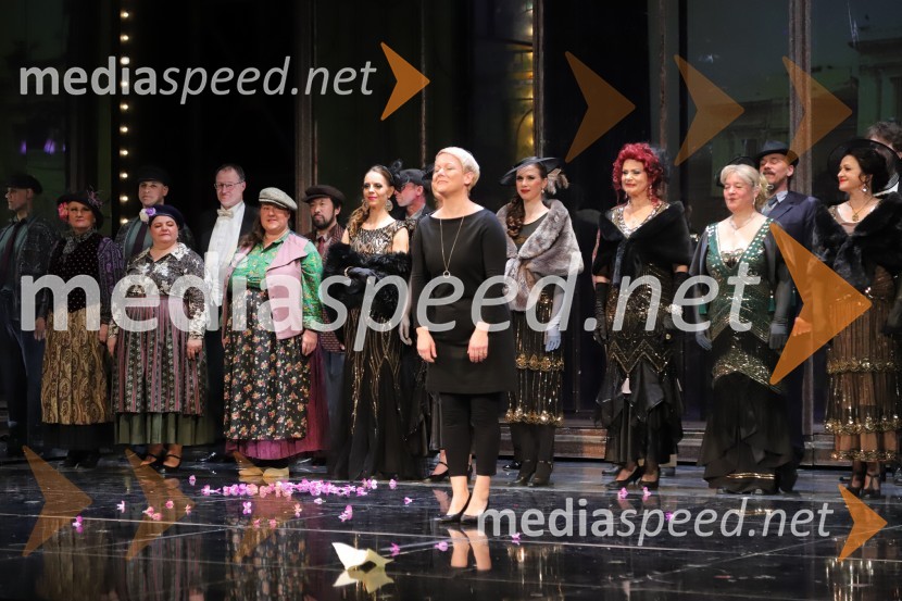  Zsuzsa Budavari Novak, zborovodkinjaPremiera Puccinijeve opere Lastovka v Operi in Baletu Slovenskega narodnega gledališča Maribor