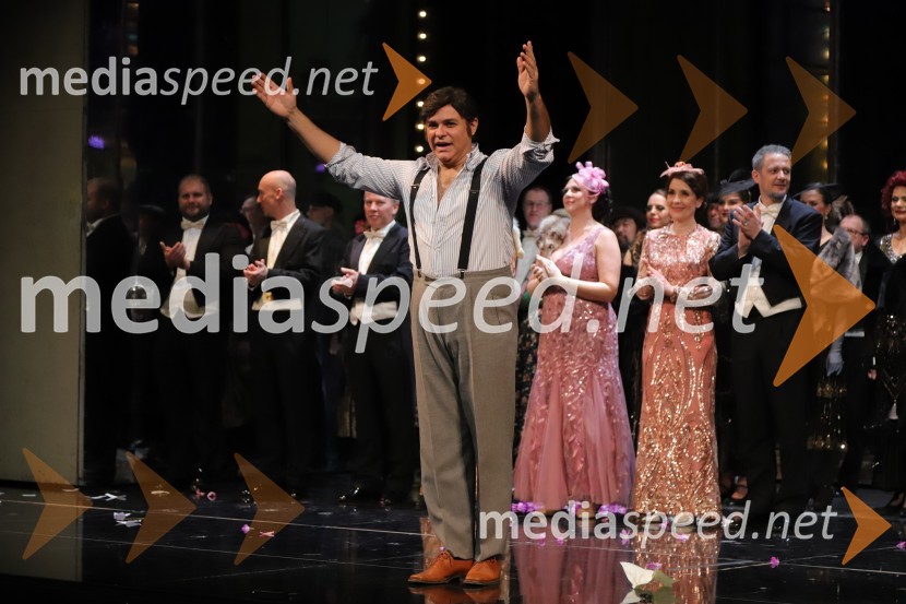  Max Jota, pevecPremiera Puccinijeve opere Lastovka v Operi in Baletu Slovenskega narodnega gledališča Maribor