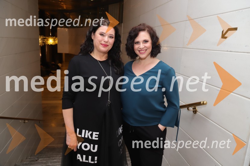  Dada Kladenik, pevka;  Mojca Potrč, pevkaPremiera Puccinijeve opere Lastovka v Operi in Baletu Slovenskega narodnega gledališča Maribor