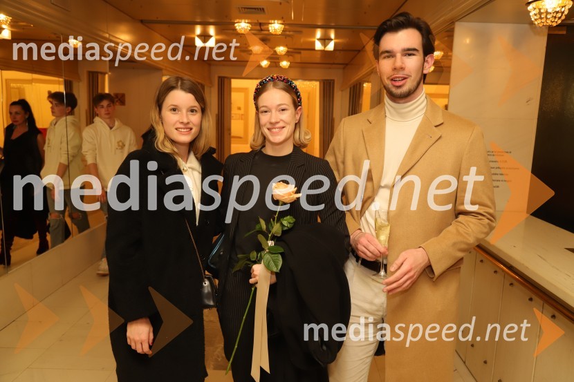  ... ;  Julija Klavžar, igralka;  ... Tartuffe, premiera v SNG Maribor