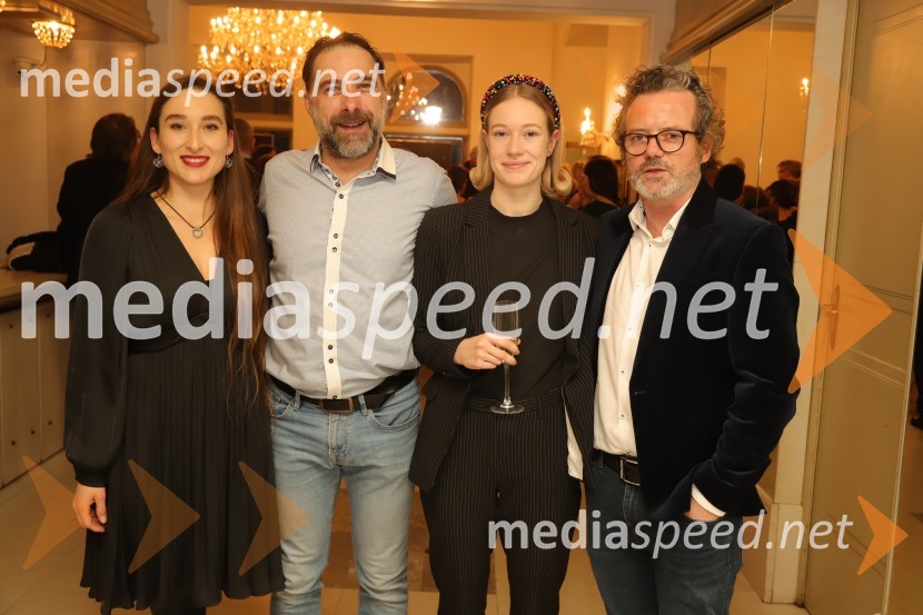  Gaja Višnar, igralka;  Gorazd Žilavec, igralec;  Julija Klavžar, igralka;  Vojko Belšak, igralecTartuffe, premiera v SNG Maribor