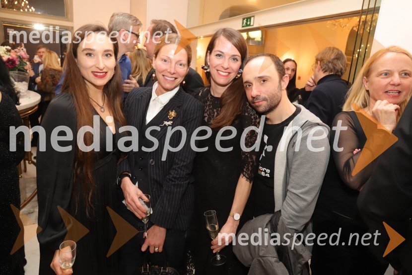  Gaja Višnar, igralka;  Nataša Matjašec Rošker, igralka;  Špela Lešnik, producentka Drame SNG Maribor;  Nejc Ropret, igralecTartuffe, premiera v SNG Maribor