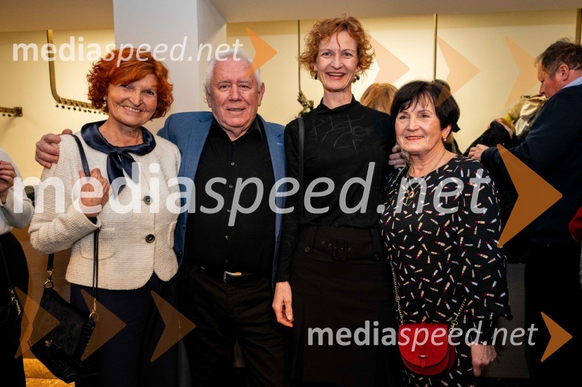  ... ;  ... ;  Lea Toman, vodja uprave, SLG Celje;  ... Zaključek in nagrajenci 32. Dnevov komedije: grenka komedija Paradiž velika zmagovalka festivala