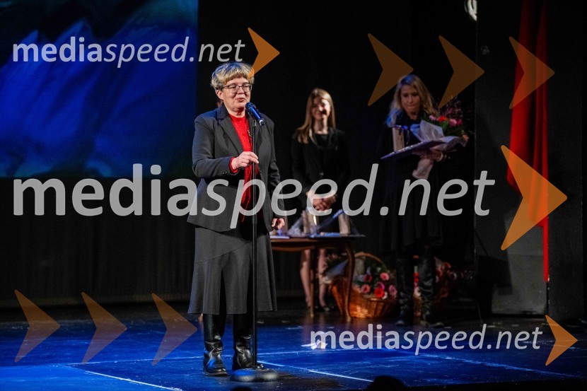  Nina  Majer Ivanetič ,  avtoricaZaključek in nagrajenci 32. Dnevov komedije: grenka komedija Paradiž velika zmagovalka festivala