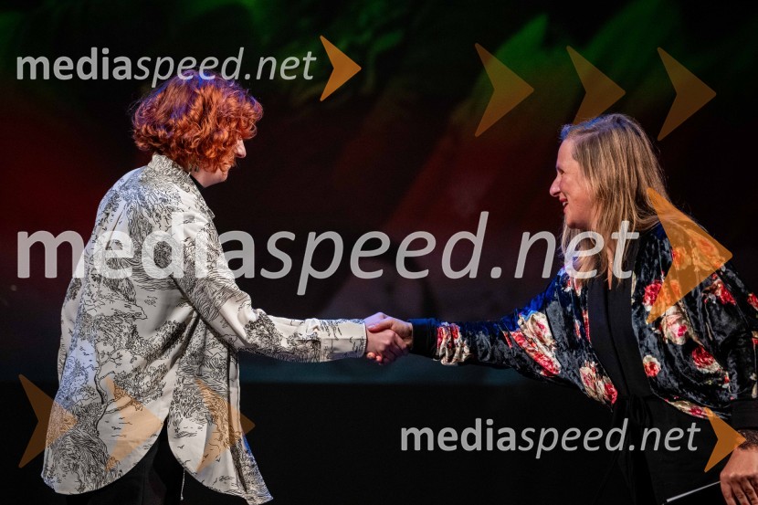  Nina  Ramšak Marković, režiserka;  ... Zaključek in nagrajenci 32. Dnevov komedije: grenka komedija Paradiž velika zmagovalka festivala