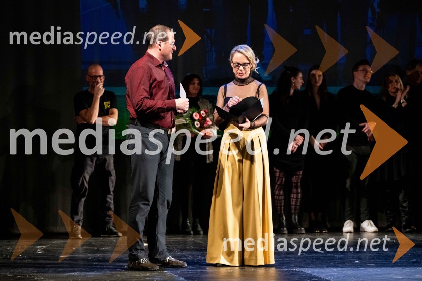  ... ;  Manca  Ogorevc, igralkaZaključek in nagrajenci 32. Dnevov komedije: grenka komedija Paradiž velika zmagovalka festivala